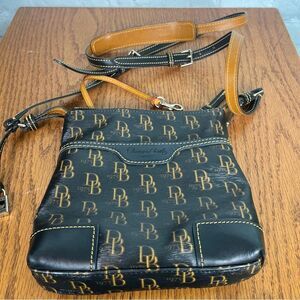 DOONEY & BOURKE Signature DB 1975 Small Letter Carrier Shoulder Purse Handbag